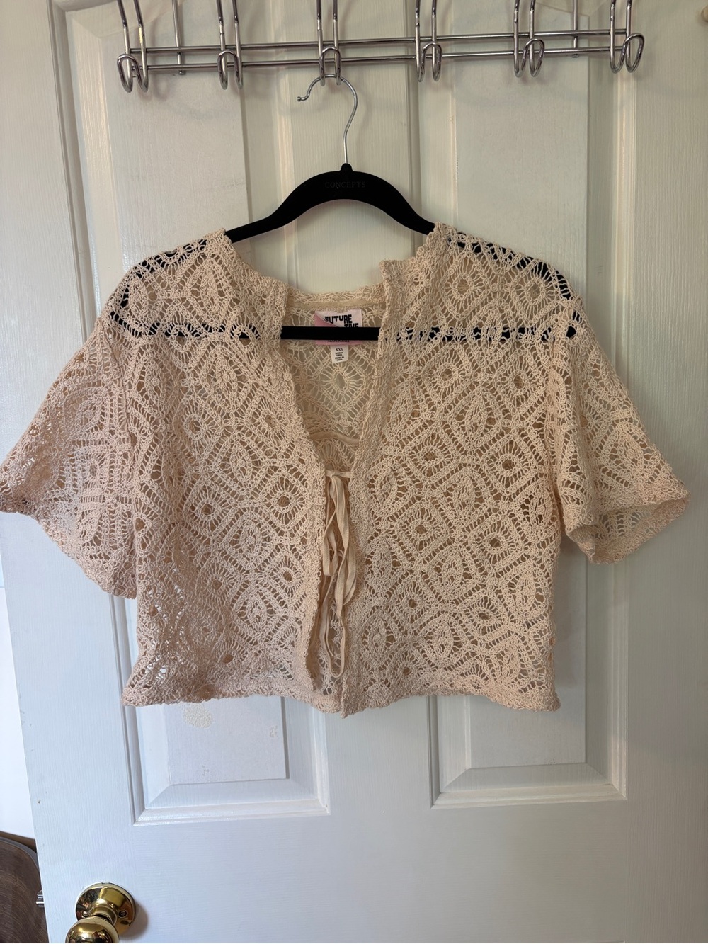 Cute & Flirty Crochet Tie-Front Crop Top - Beige
